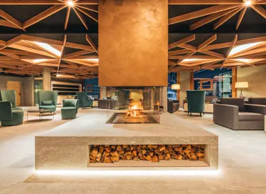 Lobby 02