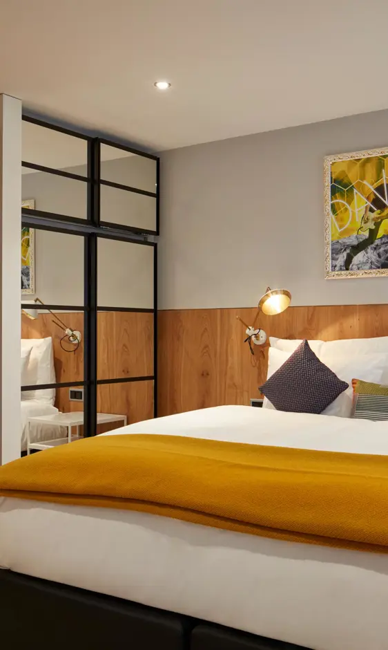 Visit Graubunden Hard Rock Studio Suite King Gold Bedroom