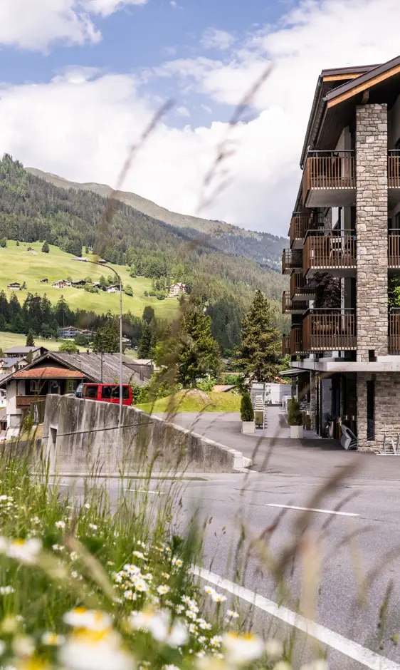 Hotel Krone Aussenansicht Sommer Web 8358