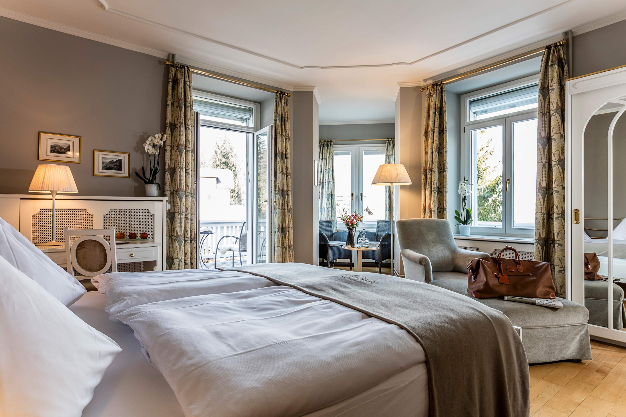 Schweizerhof Flims Waldhaus Turm Deluxe Zimmer Andrea Badrutt