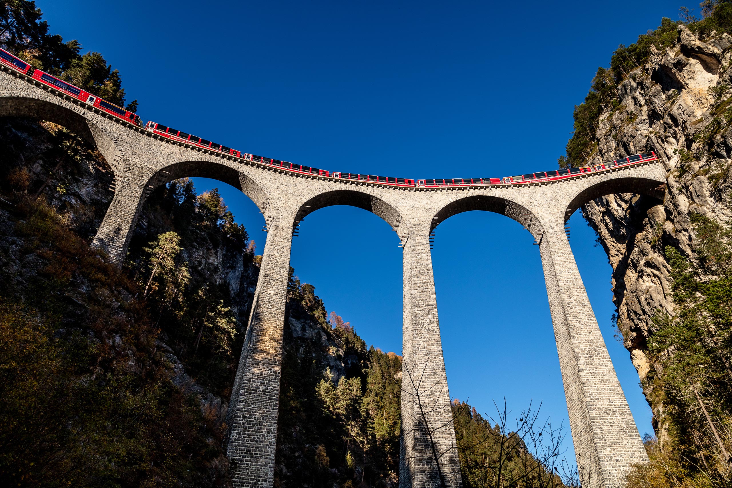 Visit Graubunden Rhb1484 1
