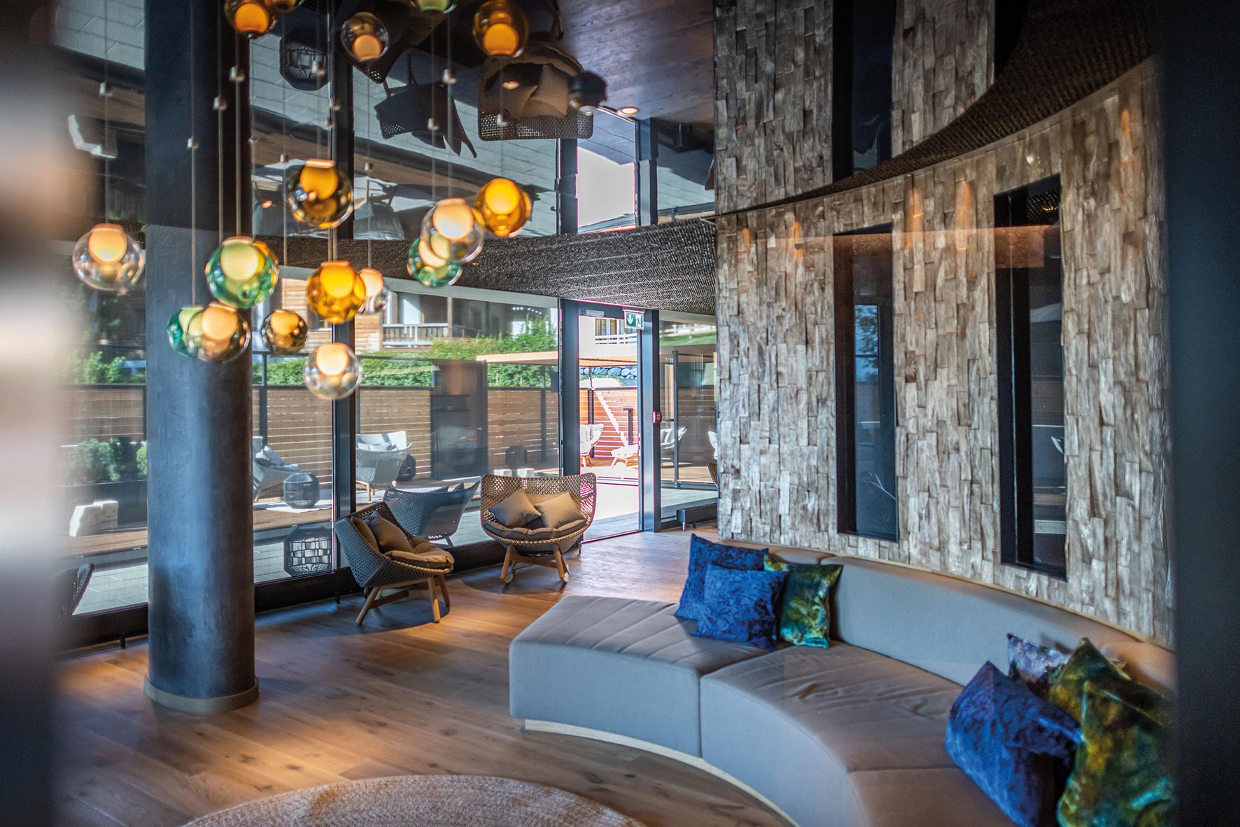 Visit Graubunden Hide Hotel 1