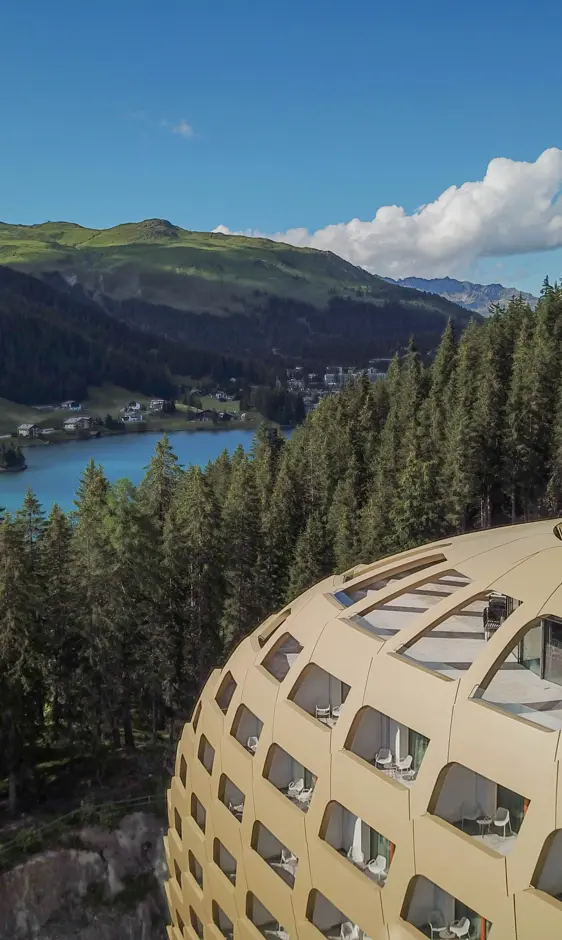 AGH Aussenansicht Drone Juni Sommer 2022 Cheh DJI 0345